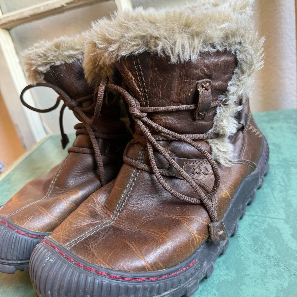 Earth Kalso Central Leather Winter Boots 6B Faux Fur Lined Thinsulate Gorpcore